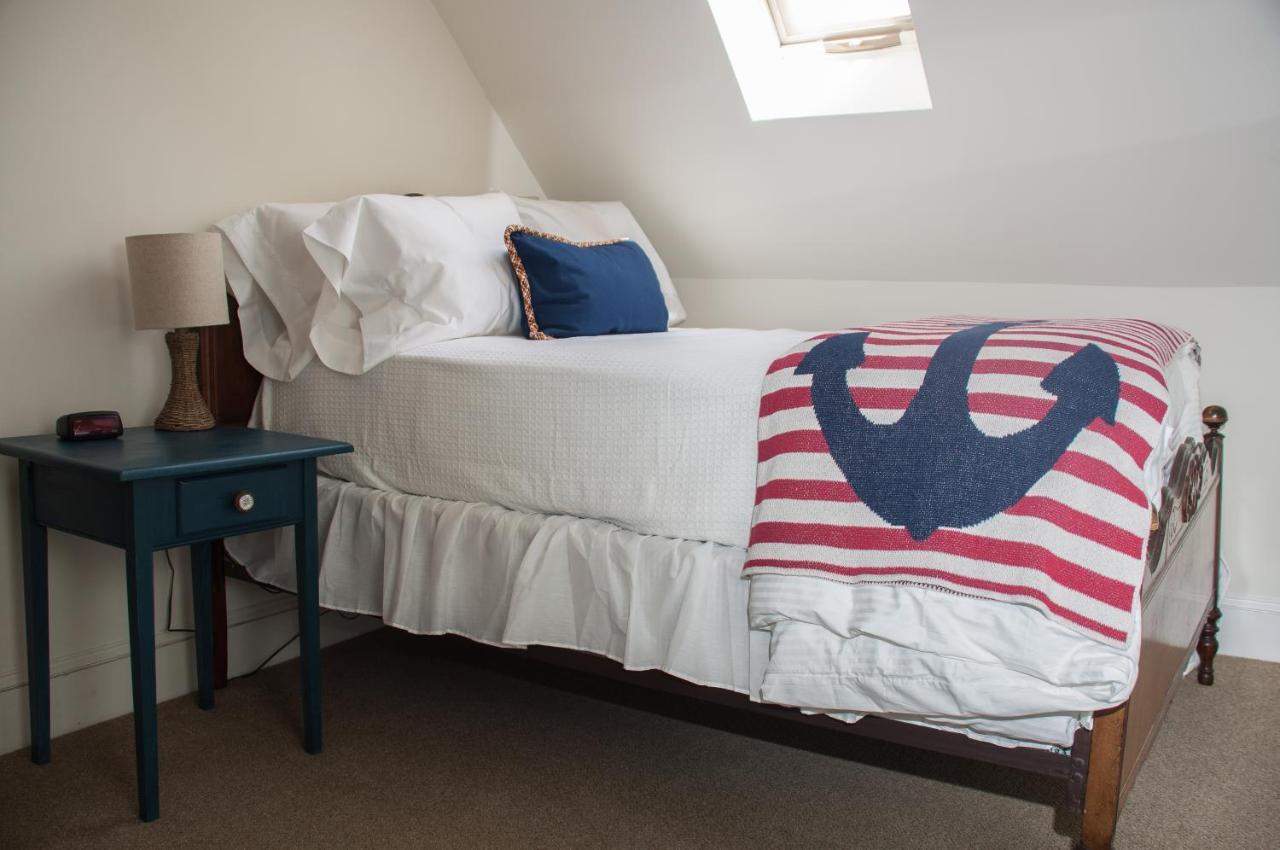 Inn At Haven Harbour Rock Hall Экстерьер фото